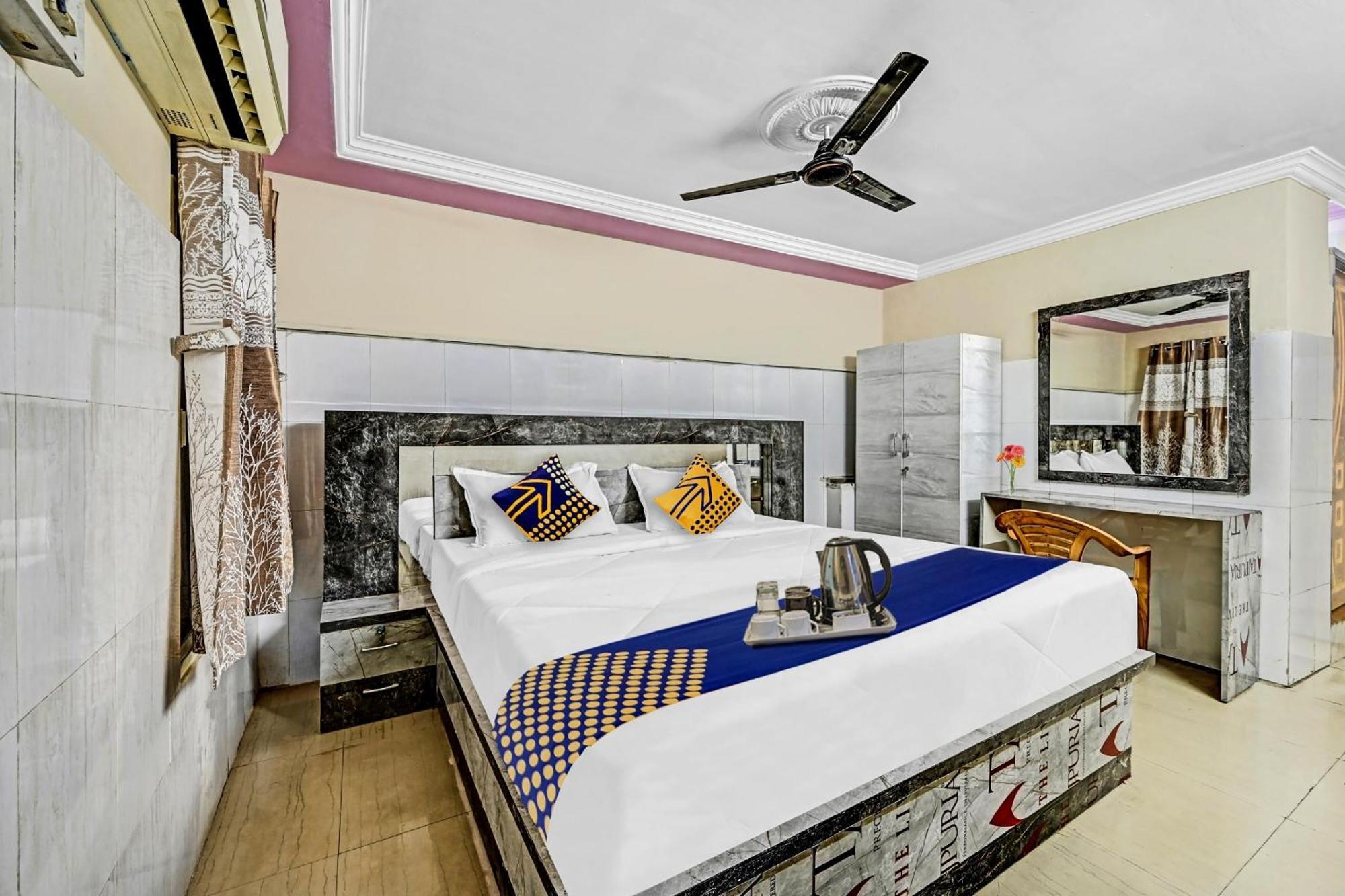 Hotel Spot On Svr Grand Vijayawāda Exterior foto