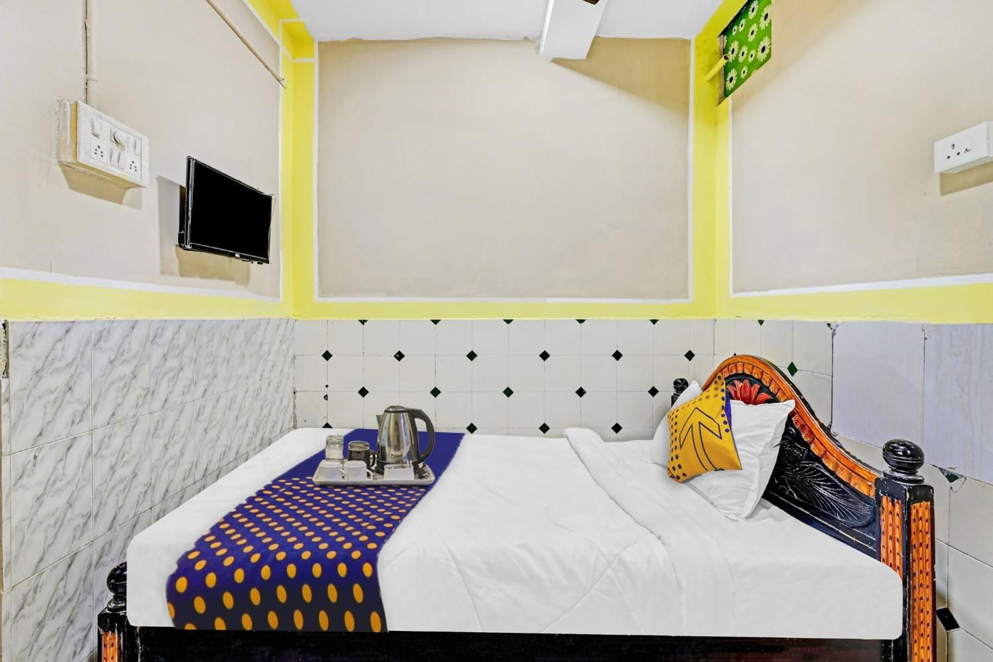 Hotel Spot On Svr Grand Vijayawāda Exterior foto